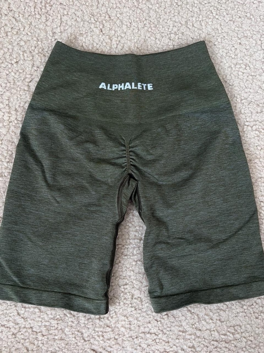 Alphalete Women's Olive Seamless Bike Shorts with Scrunch Detail